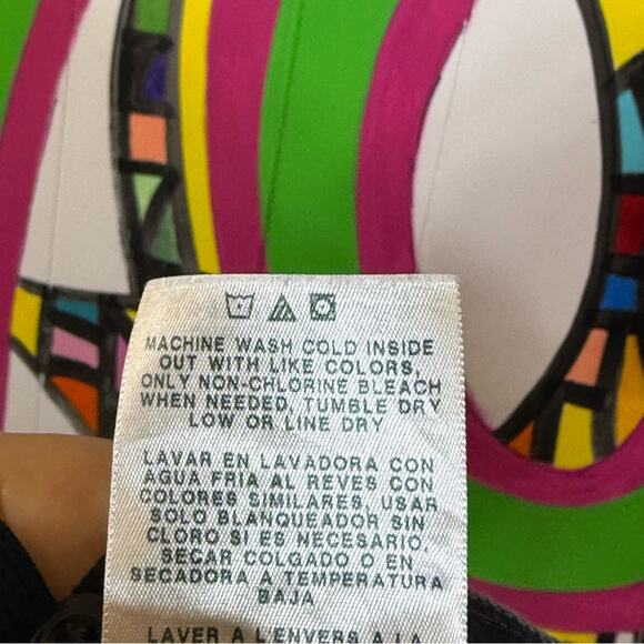 Wrangler, Classic Black Straight-Leg Jeans Timeless Design. Size 16 Reg. - Picture 7 of 7